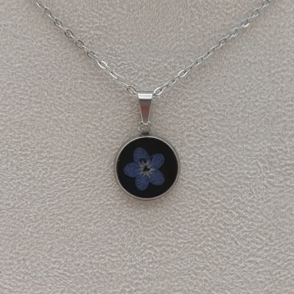 Vergissmeinnicht schwarz klein Halskette Vergissmeinnicht Anhänger schwarz 15,5mm | Halsketten wählbar | mit echter Blume